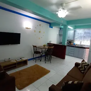  Appartement Cozy Vacation Retreat With Free Parking Dominique
