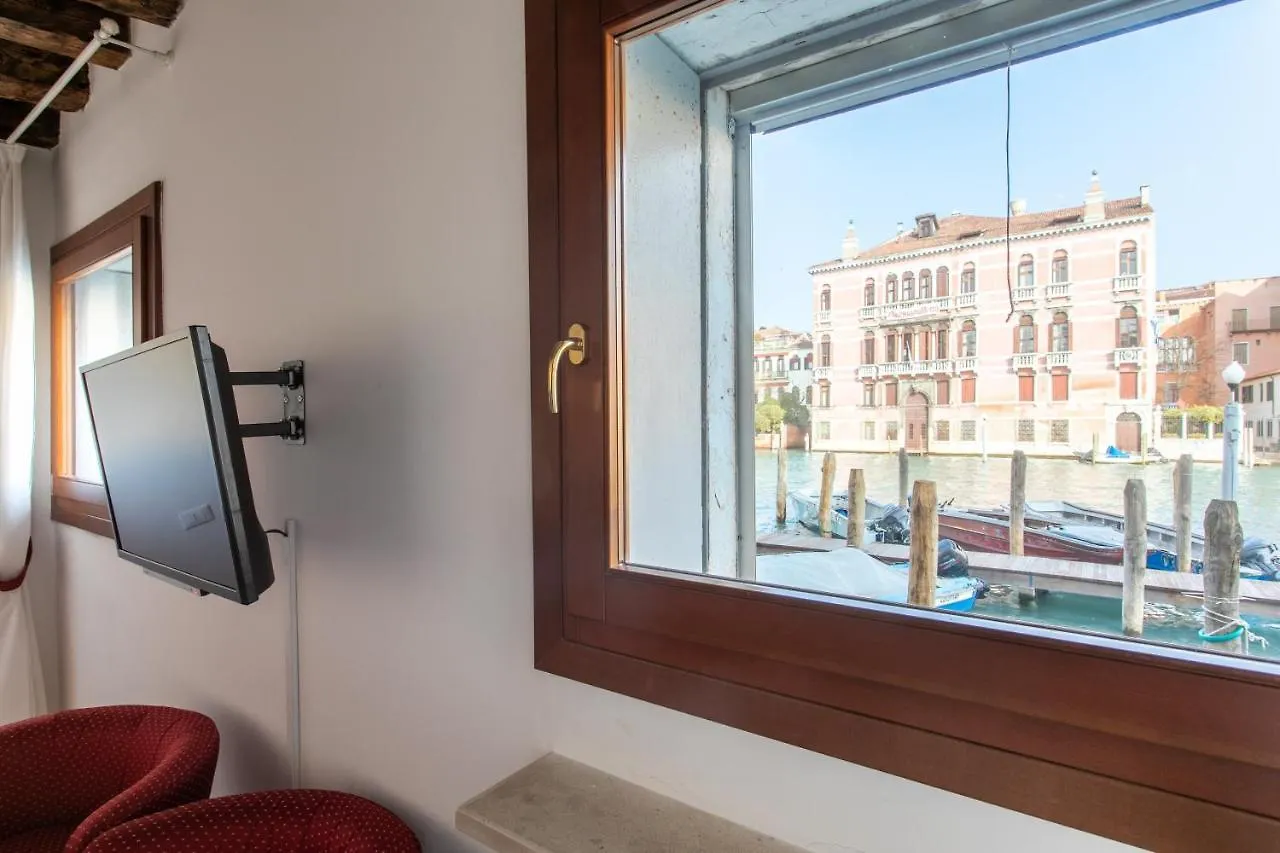 Canaletto Apartment Rialto Venice